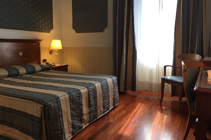 Two adjacent double or twin rooms Hotel Andreola Central Milan Two adjacent double or twin rooms Hotel Andreola Central Milan