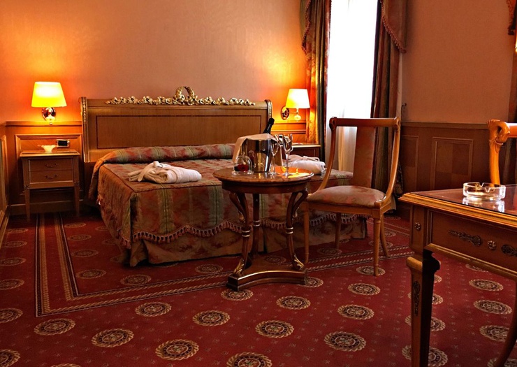 Superior double room Hotel Andreola Central Milan Superior double room Hotel Andreola Central Milan