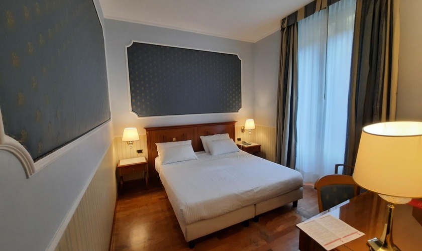 Classic double room Hotel Andreola Central Milan