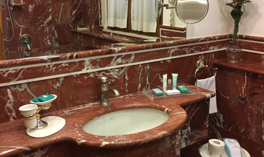 Superior double room Hotel Andreola Central Milan Superior double room Hotel Andreola Central Milan