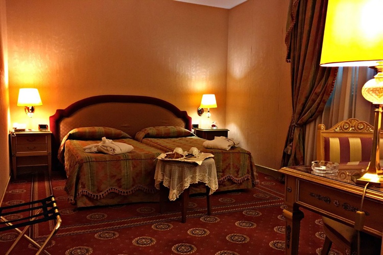 Superior twin room hotel andreola central milan Superior twin room hotel andreola central milan