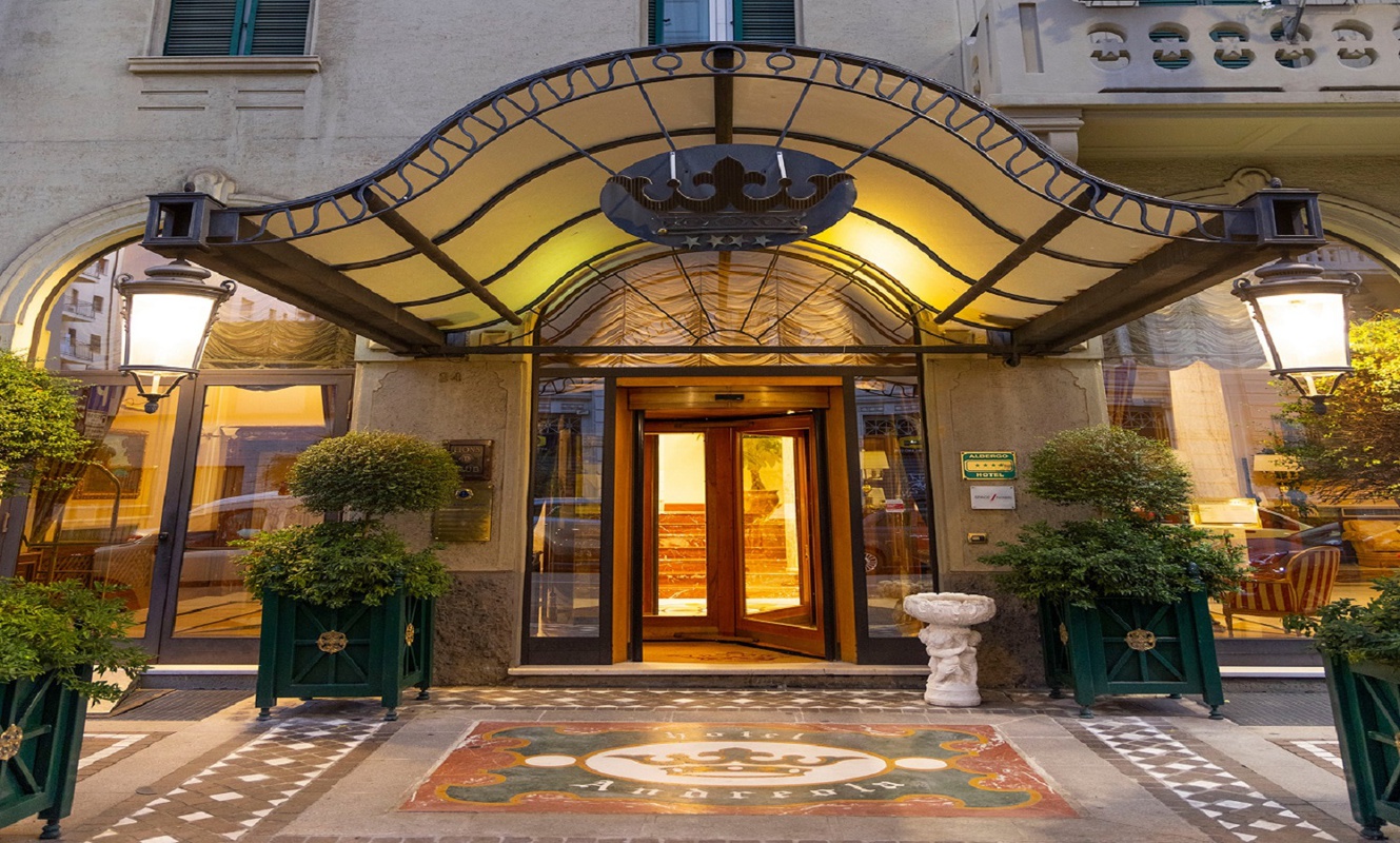 Andreola central hotel, stay with class in milan Hotel Andreola Central Milan