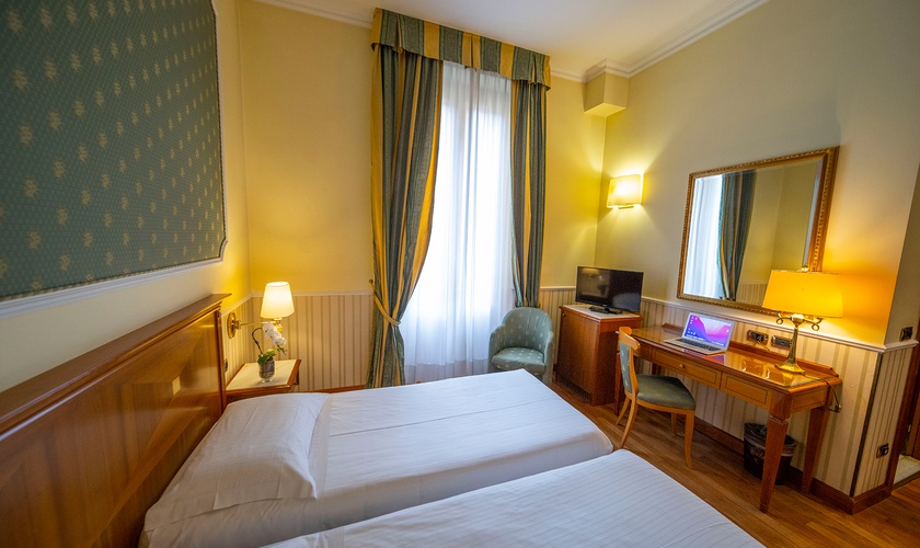 Twin room Hotel Andreola Central Milan