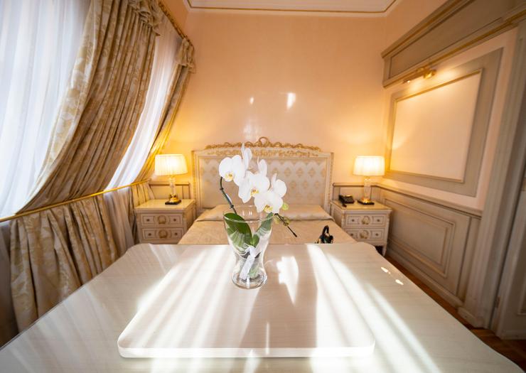 SUITE DELUXE Hotel Andreola Central Milan SUITE DELUXE Hotel Andreola Central Milan