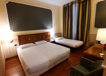 TRIPLE ROOM Hotel Andreola Central Milan TRIPLE ROOM Hotel Andreola Central Milan