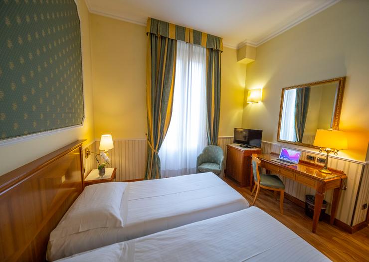 TWIN ROOM Hotel Andreola Central Milan TWIN ROOM Hotel Andreola Central Milan